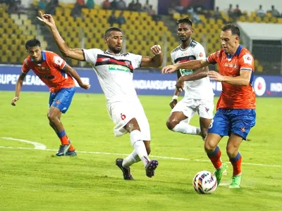 isl  northeast united  fc goa share points in exciting 3 3 draw