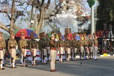 manipur  underground sorepa boycotts r day  calls 13 hours total shutdown