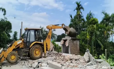 assam govt violates mining law  siphons rs 6 12 cr from mmdrr fund for eviction drives