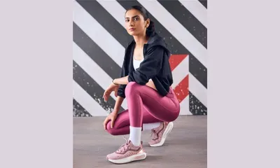 trends in women’s sports shoes 2025  colours and styles