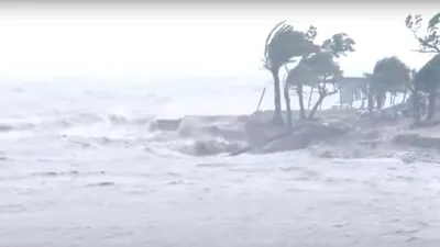 cyclone remal devastates bangladesh  10 killed  over 30 000 homes destroyed