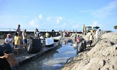 assam  water resources minister visits erosion site in dibrugarh