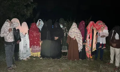 assam police push back 16 illegal migrants through gate 39