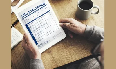 term plan or traditional life insurance  a guide for first time buyers