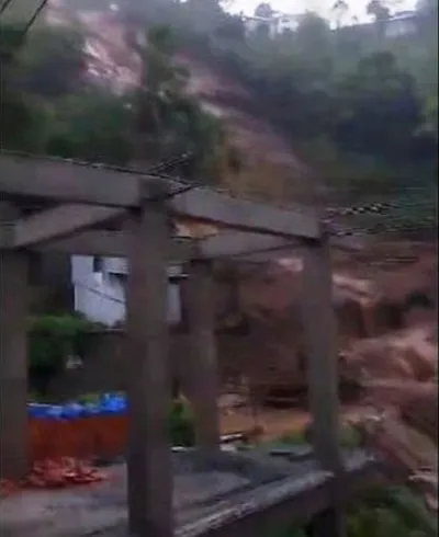 cyclone remal  stone quarry collapses in mizoram  10 people dead  several missing