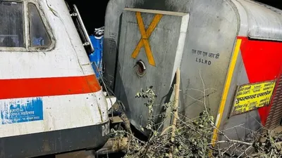 sabarmati agra train engine  four coaches derail in ajmer
