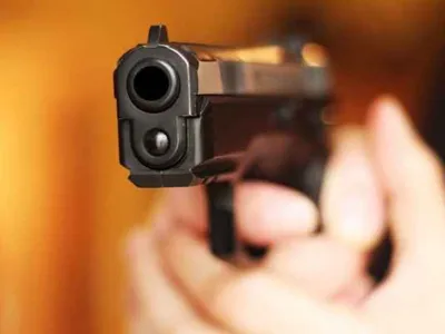 manipur  village guard accidentally shoots self in thoubal