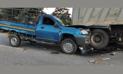 arunachal  one dead  several students injured in truck collision in pasighat