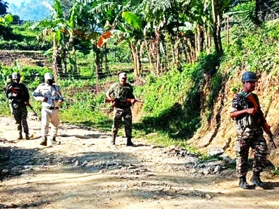 manipur  mob destroys assam rifles camp in kamjong