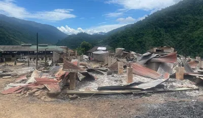 arunachal  massive fire destroys 24 houses in pareng village