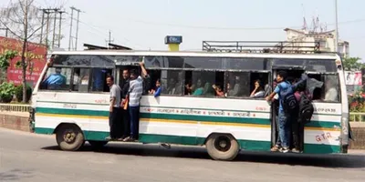 assam  man robbed of rs 50 000 on running bus in guwahati