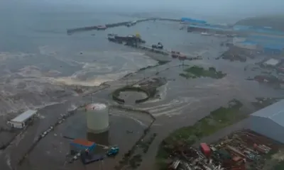 8 8 earthquake off russia sparks pacific wide tsunami alerts from japan to new zealand