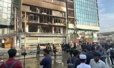 bangladesh  sharif osman hadi dies after shooting  dhaka sees arson  media offices attacked