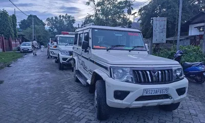 assam  blockade lifted after rs 4 lakh ex gratia  protesters submit 5 point charter of demands