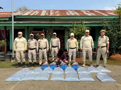 manipur  women’s groups  police seize over 1 000 litre illicit country liquor
