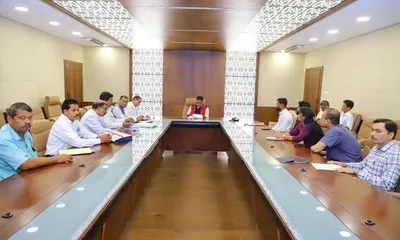 assam govt meets teachers  association  pledges to fill vacancies and regularise headmasters