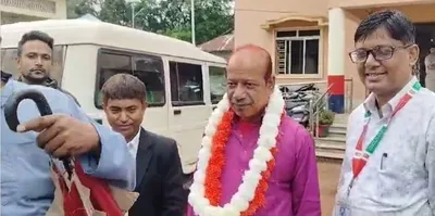 62 year old tripura man returns home after 35 years in bangladesh jail