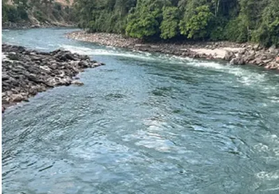 arunachal  iaf personnel  son swept away by kameng river water  currents
