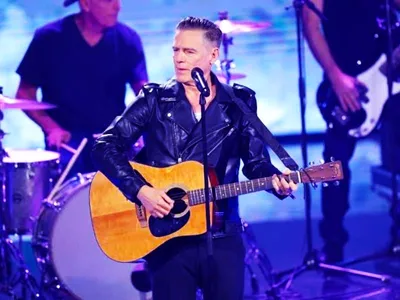 meghalaya  canadian legendary singer bryan adams to perform in shillong in december