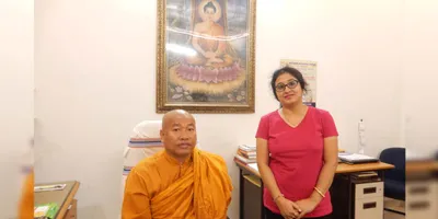 dr chalinda bhante  peace message from the chief monk of mahabodhi temple in bodh gaya