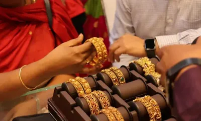 why choose gold loan for diwali 2025 festive expenses