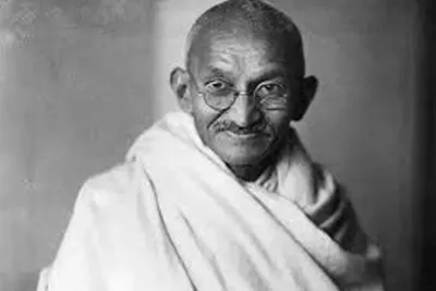  dimagi naxals  and the relevance of gandhi