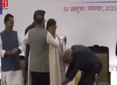 assam  vice president of india jagdeep dhankhar touches the feet of governor gulab chand kataria
