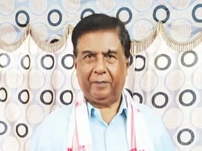 assam  veteran journalist shashi phukan passes away at 78