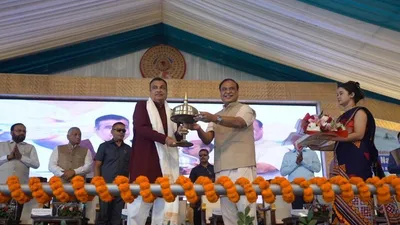 assam  gadkari lays foundation stone for 26 national highway projects