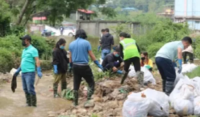 arunachal  4 5 tonnes of waste removed from yagamso river in cleanup drive