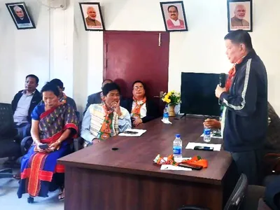 mizoram  chakma council in crisis as 13 mnf members defect