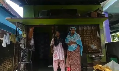 assam  two youths steal rs 4 lakh gold from saudi returned nri in tangla