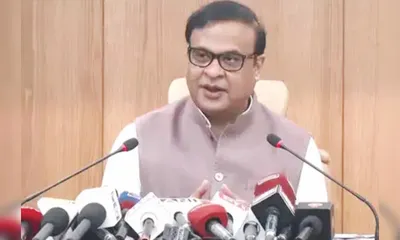 assam cm  hindu youths involved in smuggling bangladeshis