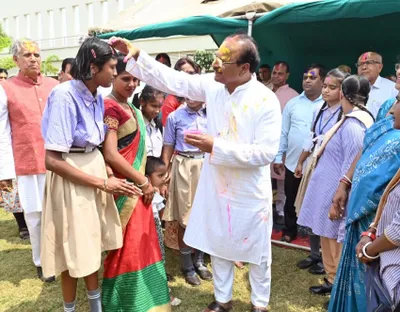 tripura governor celebrates holi at raj bhawan