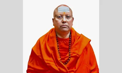 delhi baba faces abuse allegations after whatsapp messages surface