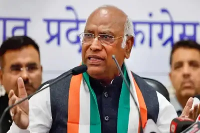 rahul gandhi  kharge to meet cji surya kant on monday over alleged  vote chori 
