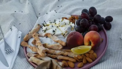 don’t let food poisoning crash your picnic – six tips to keep your spread safe