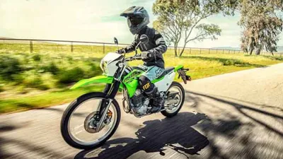 kawasaki launches klx230 in india at rs 3 30 lakh