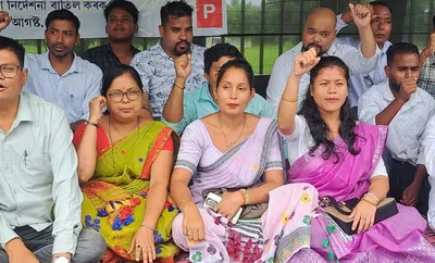 ajycp protests in dibrugarh  demands inner line permit in assam