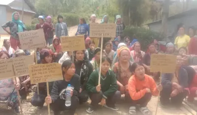 meira paibis stage protest against removal of security from hotspot villages in manipur