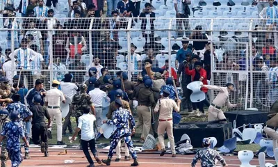 lionel messi event in kolkata turns chaotic  west bengal cm apologises