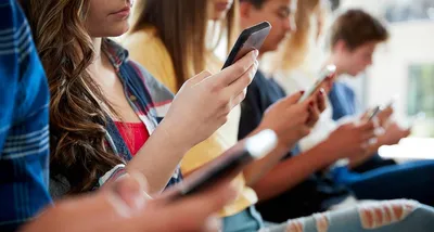 teens see social media algorithms as accurate reflections of themselves