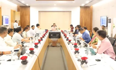 no new aadhaar for adults except  sc  st  amp  tea garden workers