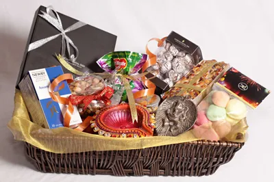 best diwali gifts for family and friends