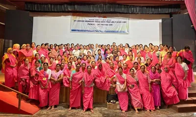 manipur  over 400 anganwadi workers trained under  poshan bhi padhai bhi  programme