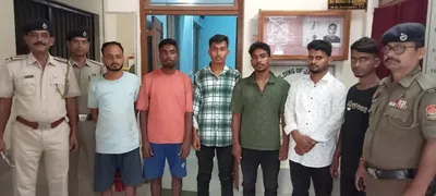 bsf arrests five bangladeshi nationals  one indian tout in tripura