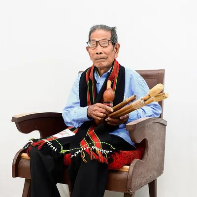 tripura  tribal musical instrument maestro and padma shri thanga darlong passes away at 103