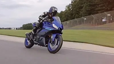 yamaha r3 returns to india at rs 4 65 lakh