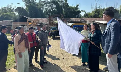 manipur begins resettlement of idps in bishnupur  257 people return home