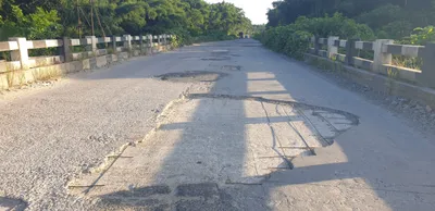 arunachal  dilapidated kemi 7 mile bridge  potholes need timely renovation